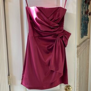 White House Black Market Strapless Burgundy Satin Cocktail Dress Size 4. EUC